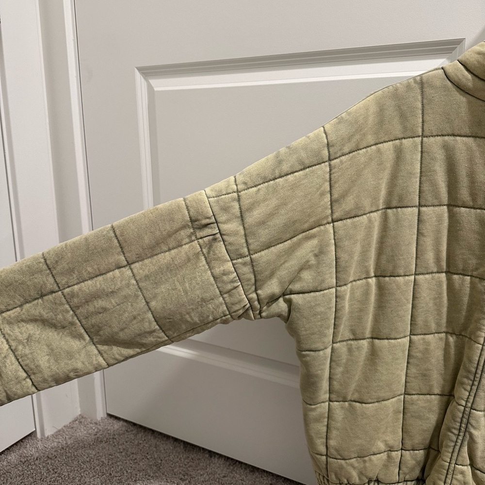 Quilted Jacket - Picture 4 of 5